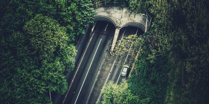 电子废弃物回收体系不完善：制约中国电子设备与未来科技发展的关键瓶颈